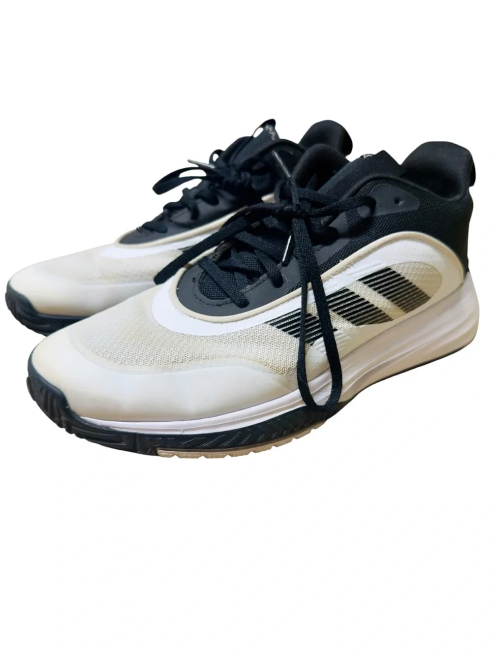 Adidas Men's Own The Game 3.0 Basketball Sneakers EUC white/black size 9.5